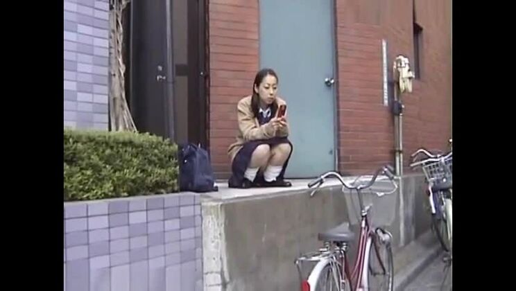 Mania delle gonne alzate Ragazza Peli Pubici