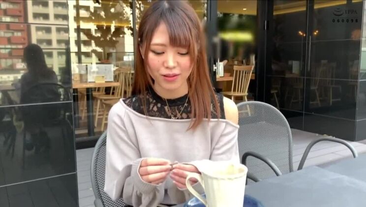 Video porno incredibile di una birichina giapponese.