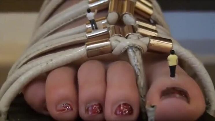 Godzilla!!! (Sottintesi razzisti intenzionali)