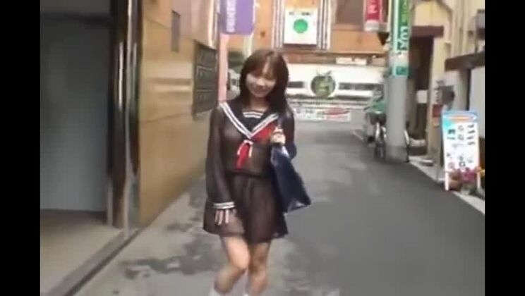 Mikan, modella asiatica sexy, ama mostrare il suo corpo parte 2