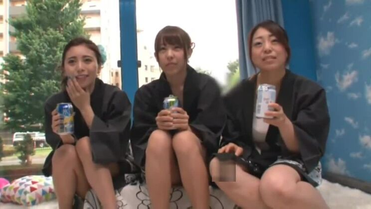 Favoloso video porno con grandi tette che ti farà impazzire.