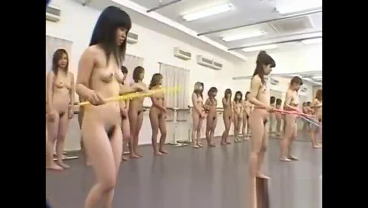 Enorme gangbang giapponese hardcore parte 3